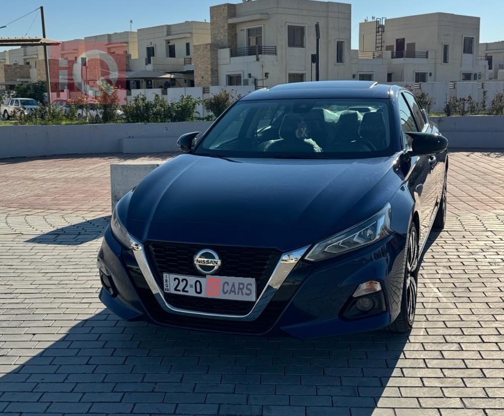 نيسان ألتيما